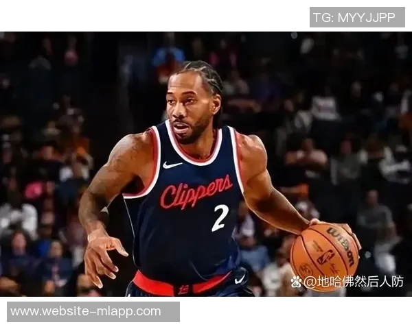 快船球迷为伦纳德欢呼期待唯一全美直播比赛的精彩表现