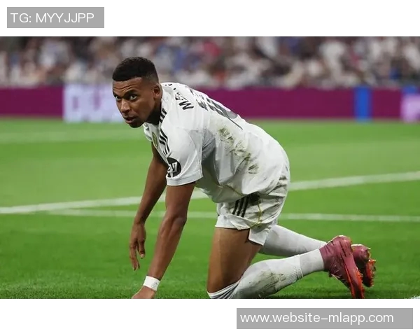 姆巴佩留在马德里专注训练球队全力关注其恢复情况